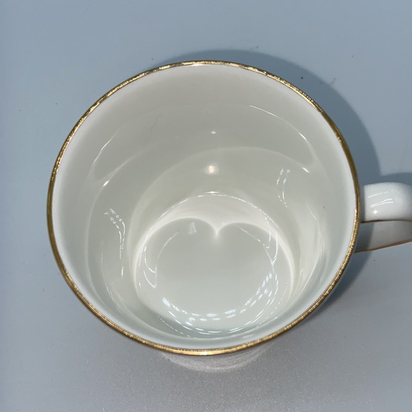 Small P.E.I. Tartan Bone China Mug - Picture 4 of 4